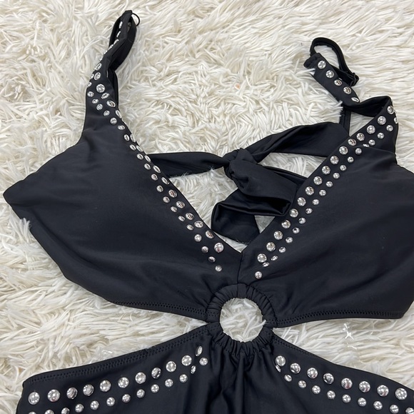 BAR III WOMEN'S TELL ME ABOUT IT STUD ONE-PIECE SWIMSUIT black - Picture 3 of 7